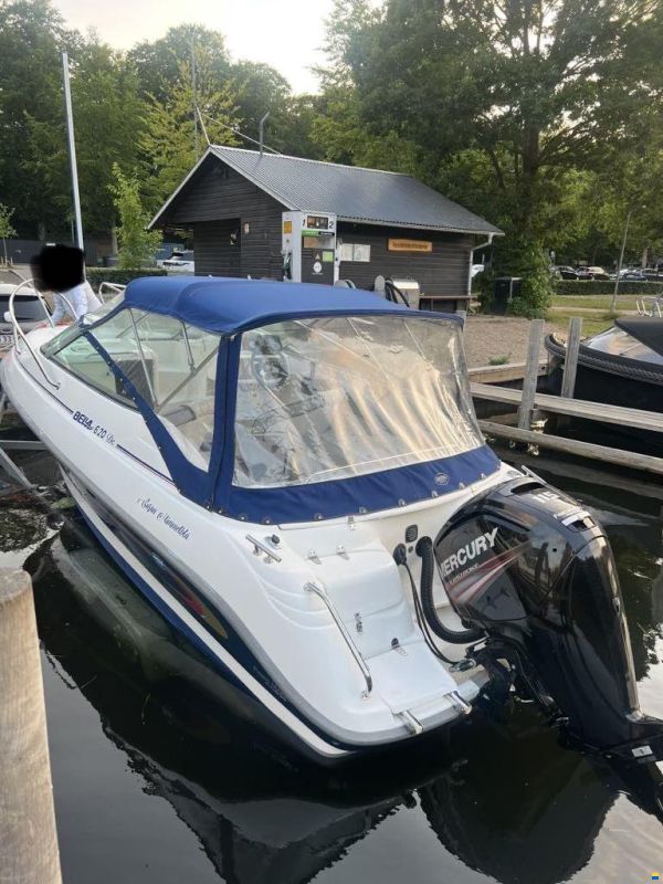 Bella 620 DC – 2005 Med Mercury 115 HK E
