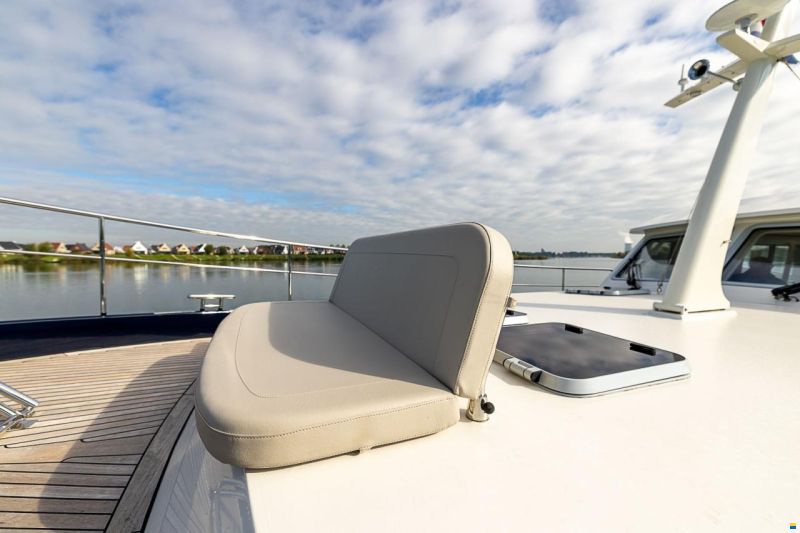 Linssen Grand Sturdy 500 Sedan