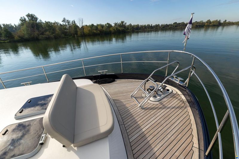 Linssen Grand Sturdy 500 Sedan