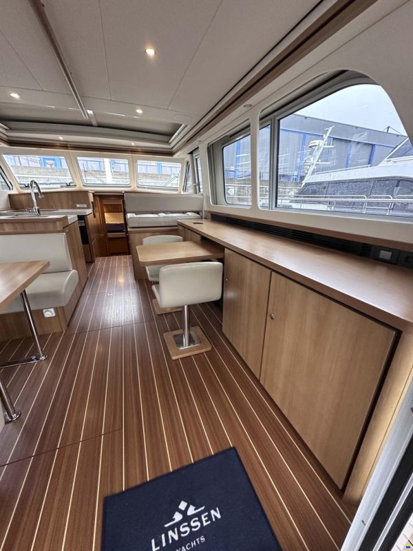 Linssen Grand Sturdy 500 Sedan