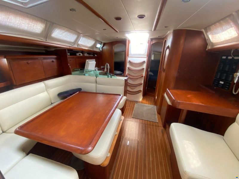 Jeanneau sun odyssey 43