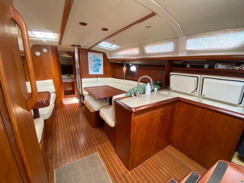 Jeanneau sun odyssey 43