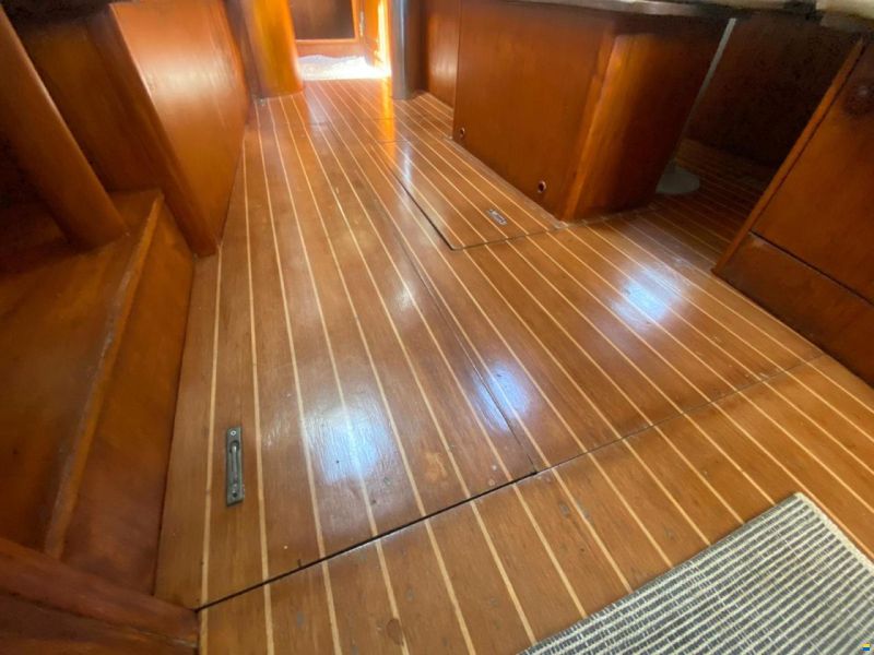 Jeanneau sun odyssey 43