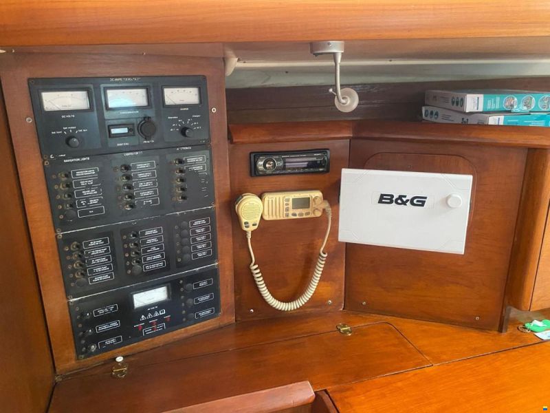 Jeanneau sun odyssey 43
