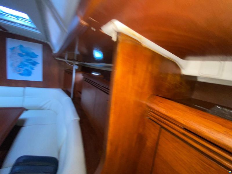 Jeanneau sun odyssey 43