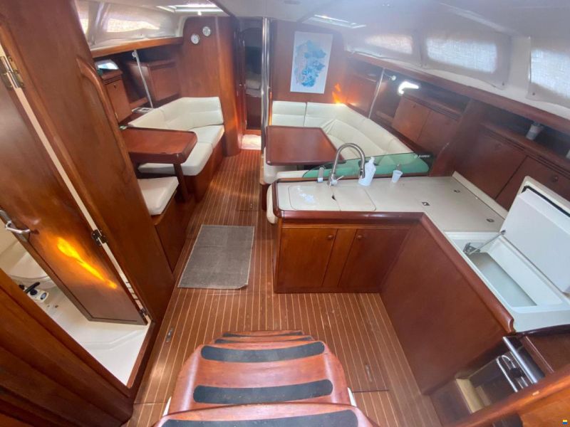 Jeanneau sun odyssey 43