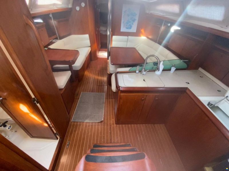 Jeanneau sun odyssey 43