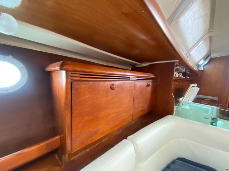 Jeanneau sun odyssey 43