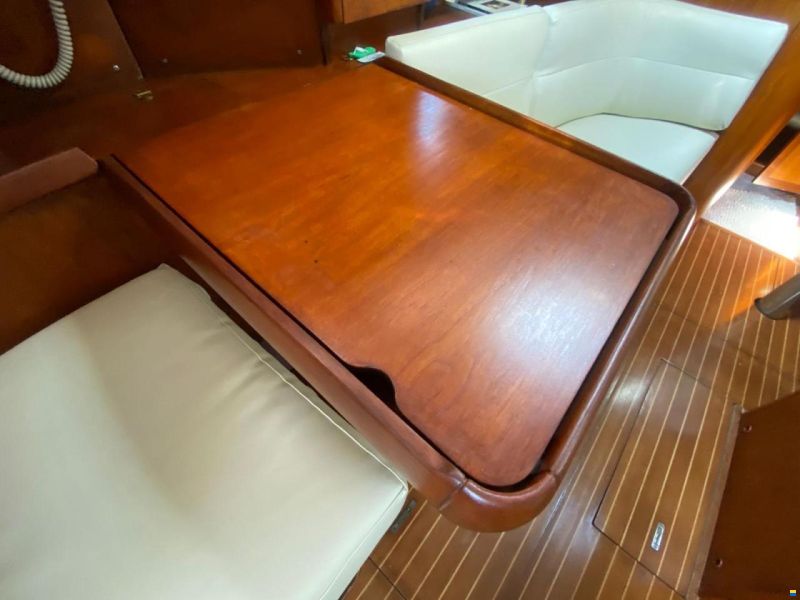 Jeanneau sun odyssey 43