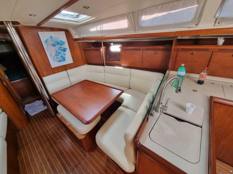 Jeanneau sun odyssey 43