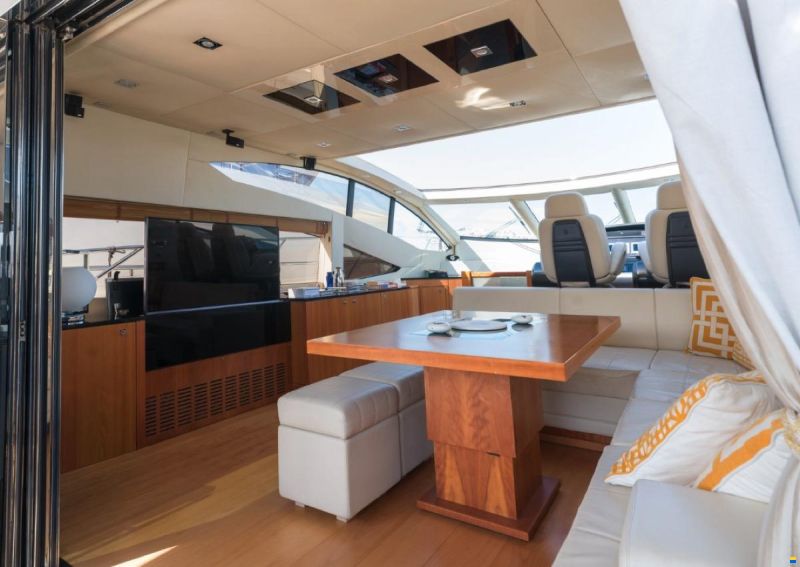 Sunseeker Predator 64