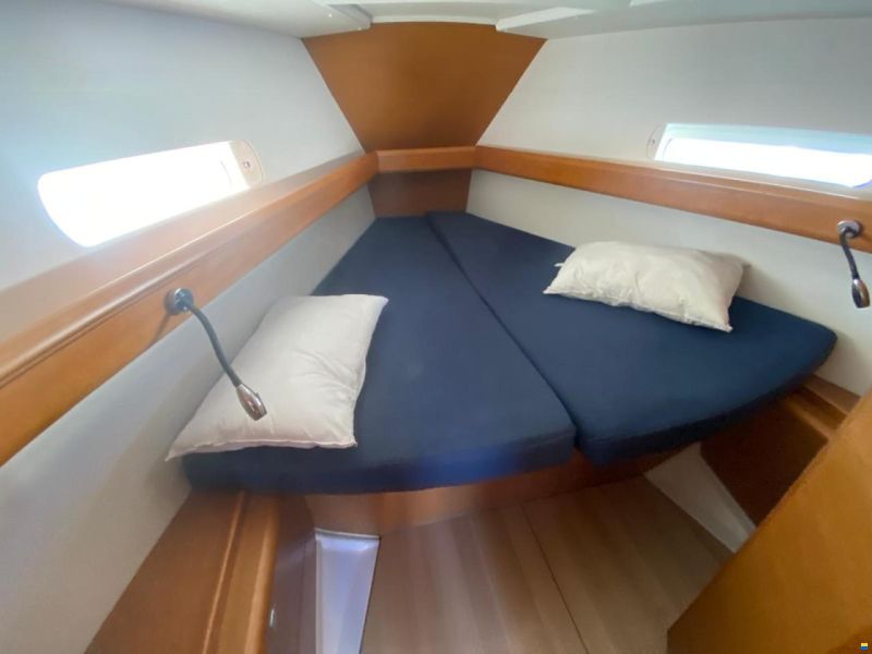 Jeanneau sun odyssey 409