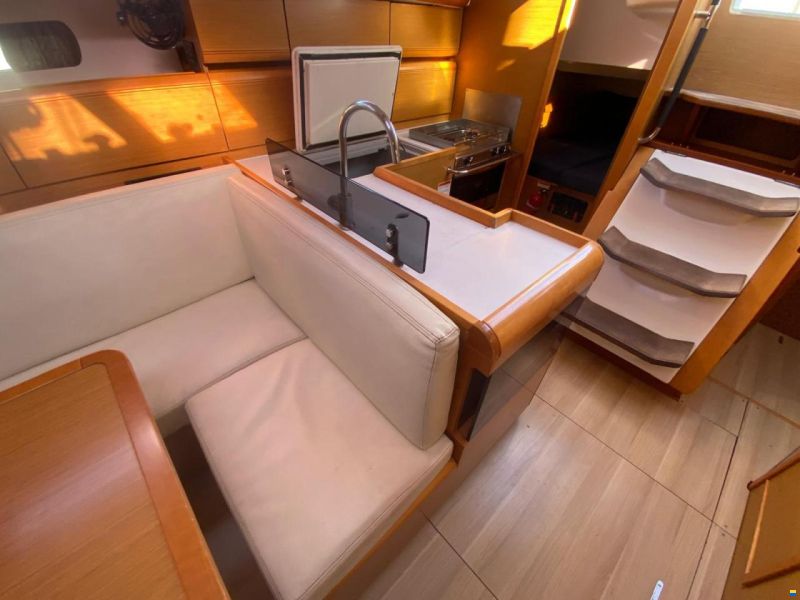 Jeanneau sun odyssey 409
