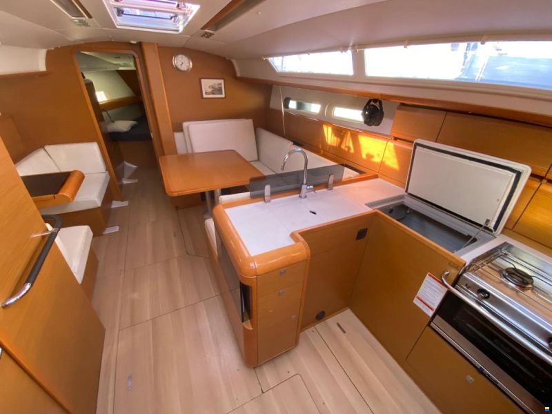 Jeanneau sun odyssey 409