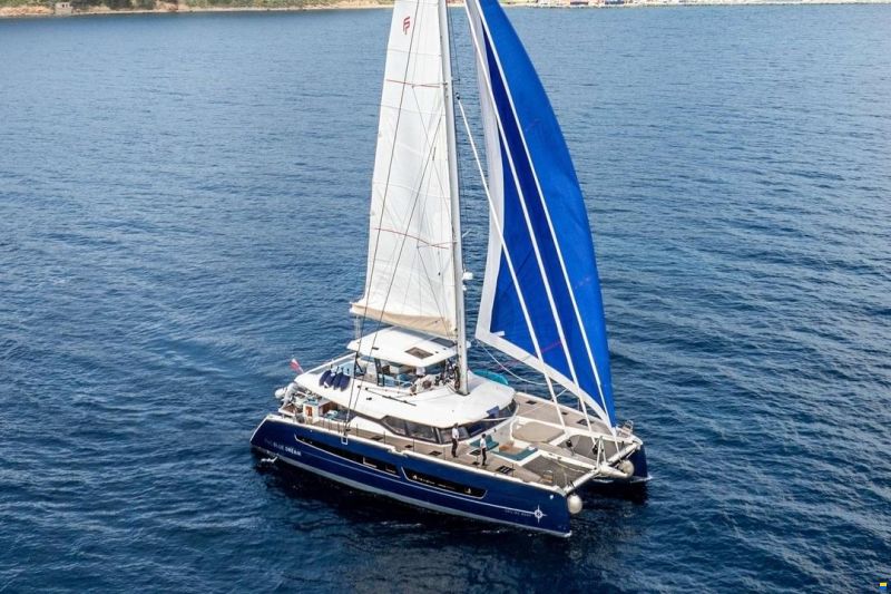 Fountaine Pajot Alegria 67