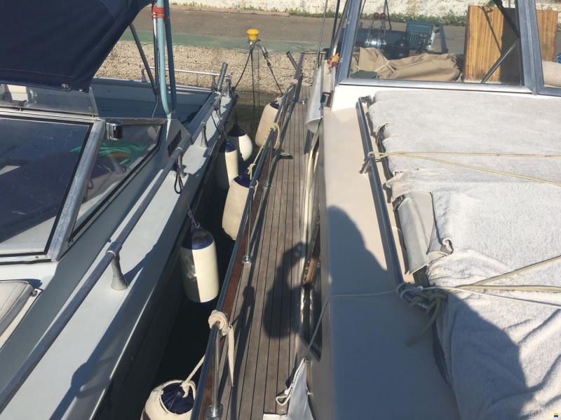 Chris Craft cavalier 30
