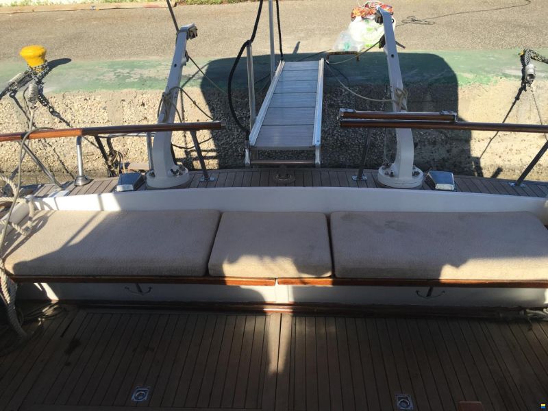 Chris Craft cavalier 30