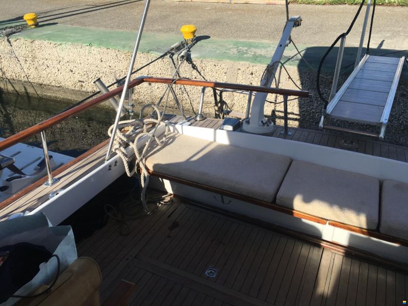 Chris Craft cavalier 30