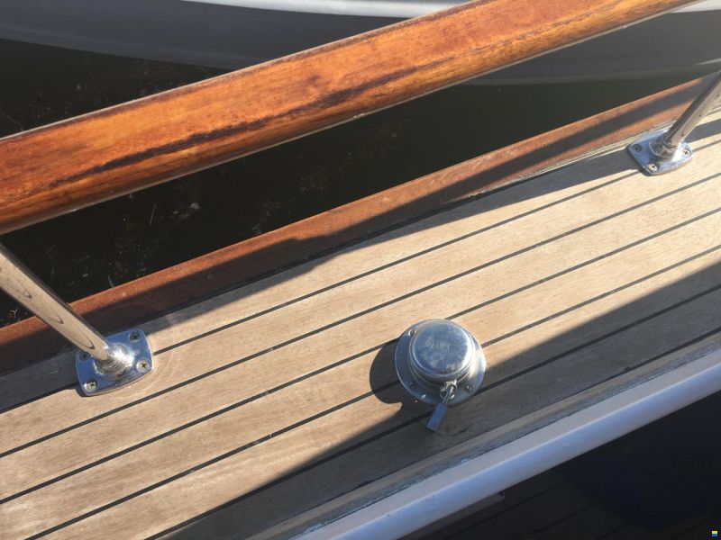 Chris Craft cavalier 30