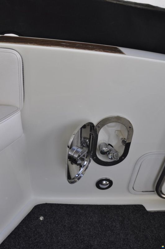 Sea Ray 255 Sundancer