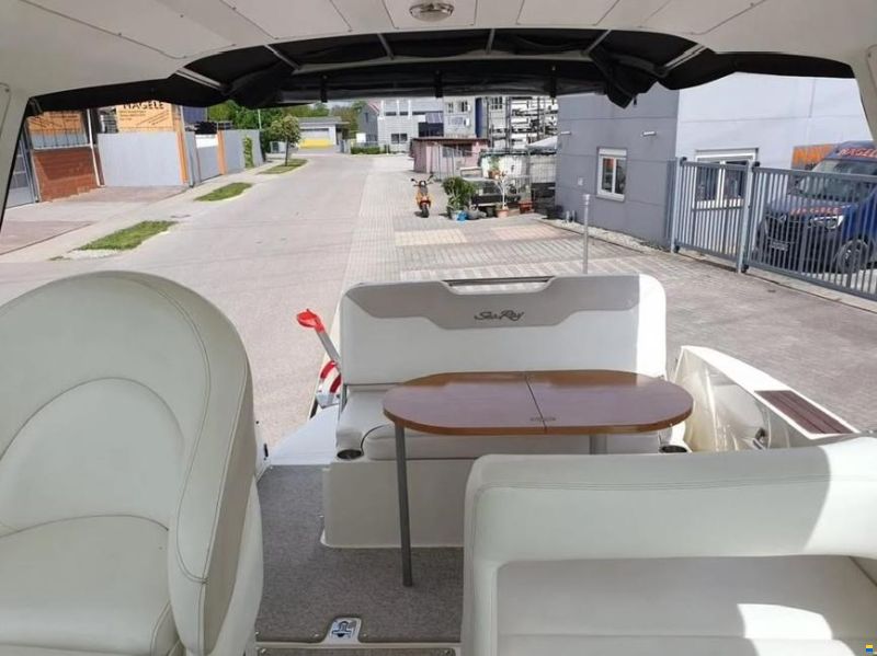 Sea Ray 255 Sundancer
