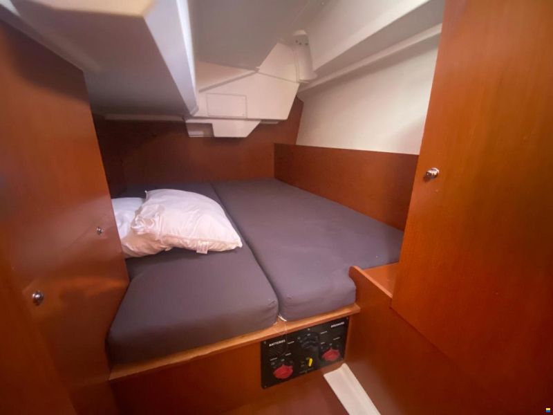 Beneteau oceanis 38.1