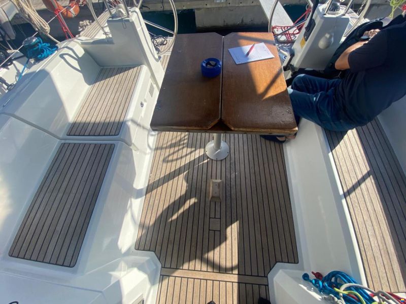 Beneteau oceanis 38.1