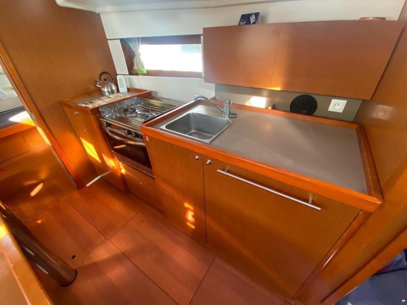 Beneteau oceanis 38.1