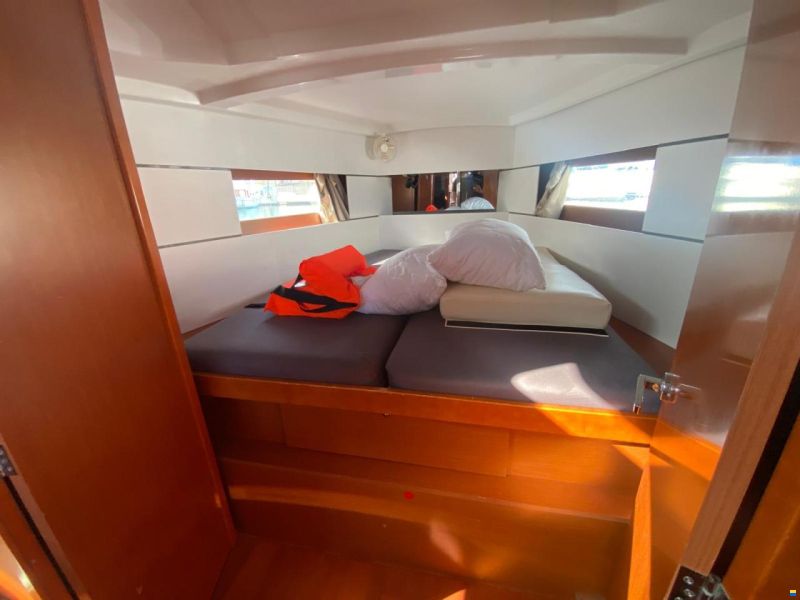 Beneteau oceanis 38.1