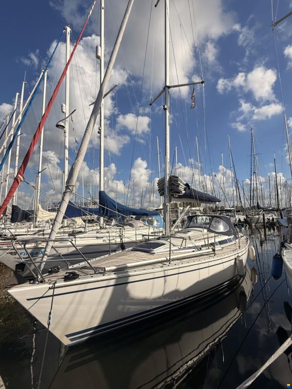 Arcona 355
