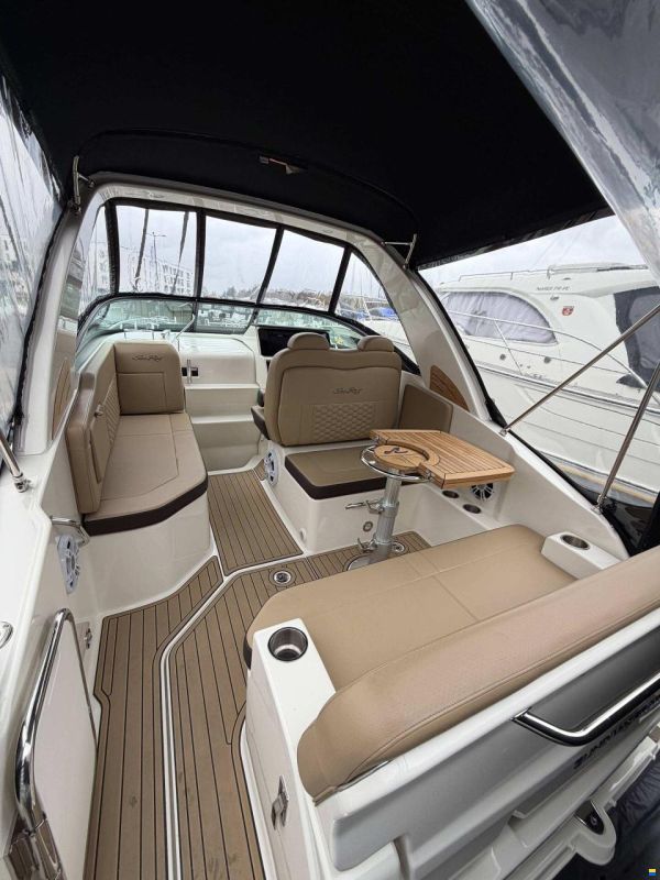 Sea Ray 265 Sundancer