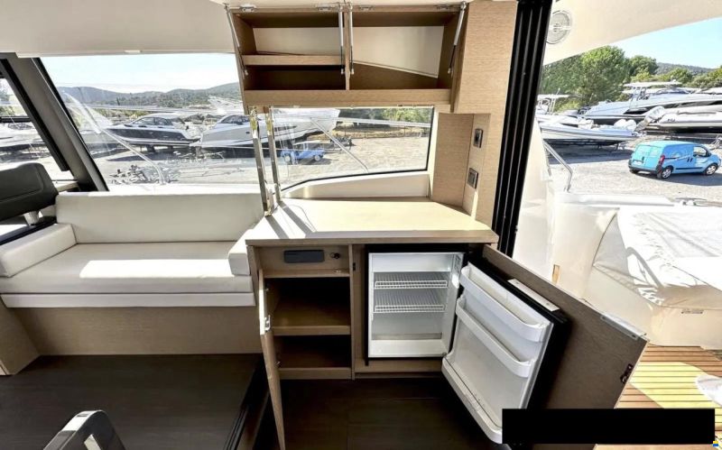 Jeanneau Prestige 420 Fly
