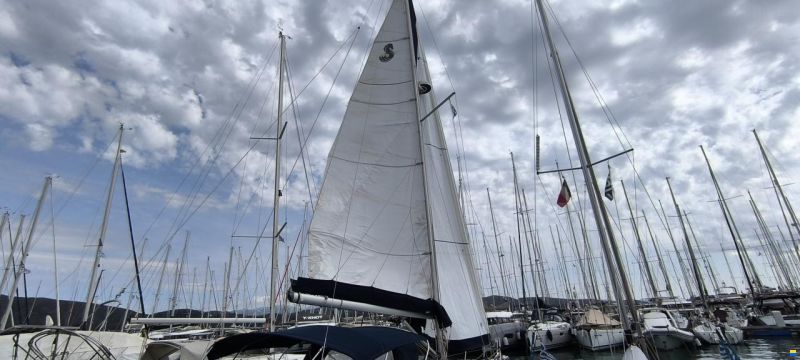 Beneteau Oceanis Clipper 323