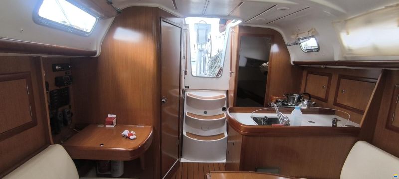 Beneteau Oceanis Clipper 323