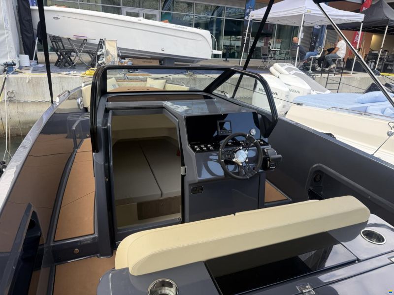 Manara Infinity 28'