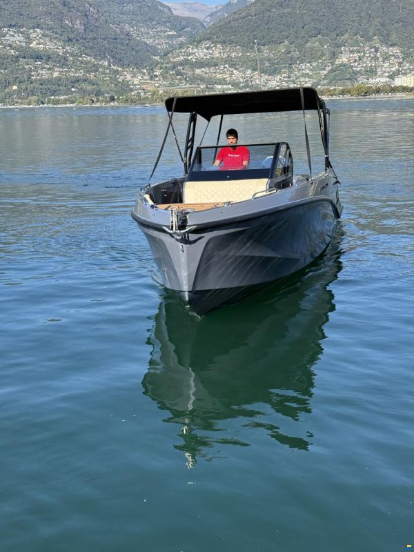 Manara Infinity 28'