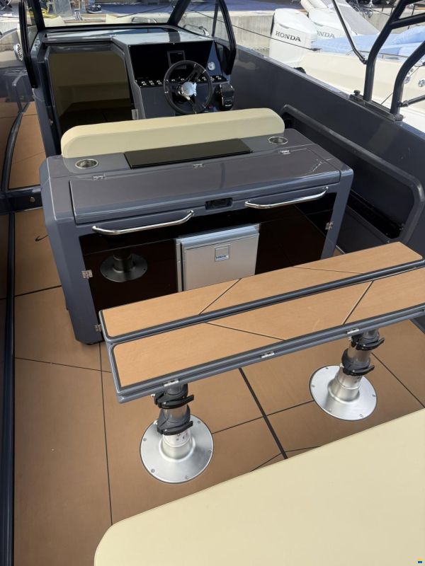 Manara Infinity 28'