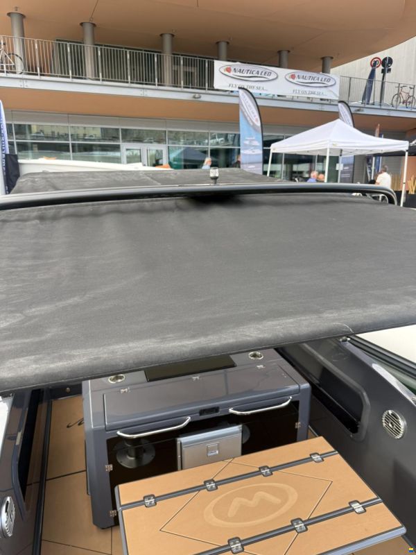 Manara Infinity 28'
