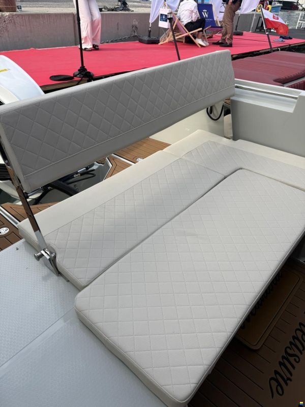 Manara Pilothouse 775 Pleasure