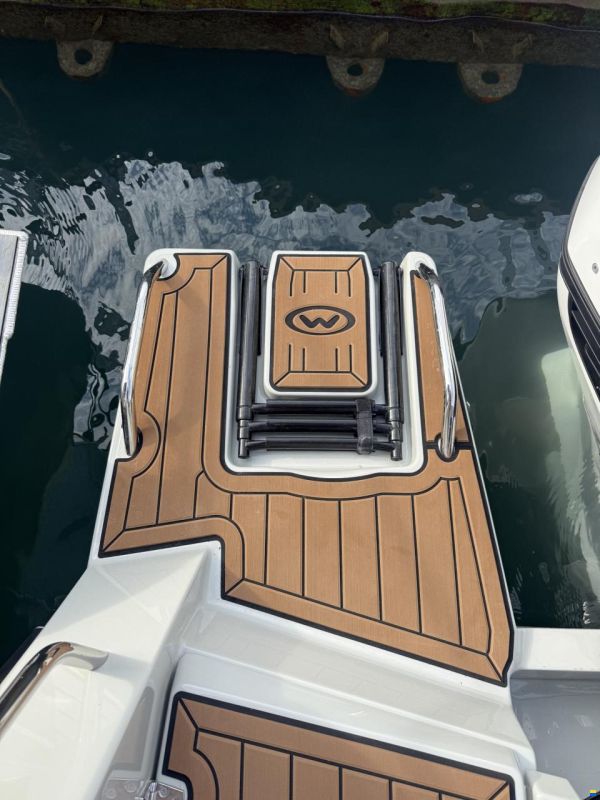 Manara Pilothouse 775 Pleasure
