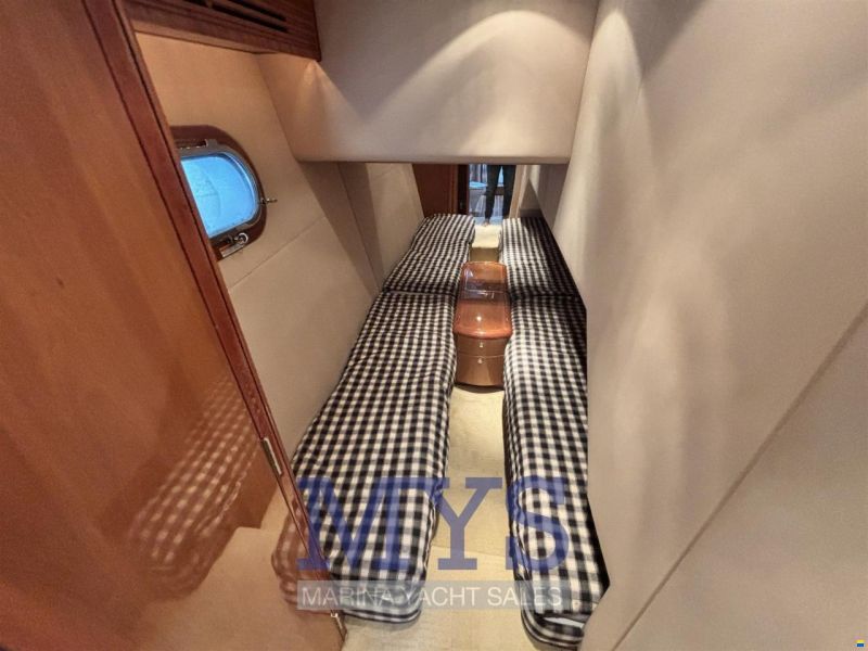 Hatteras 54 Convertible