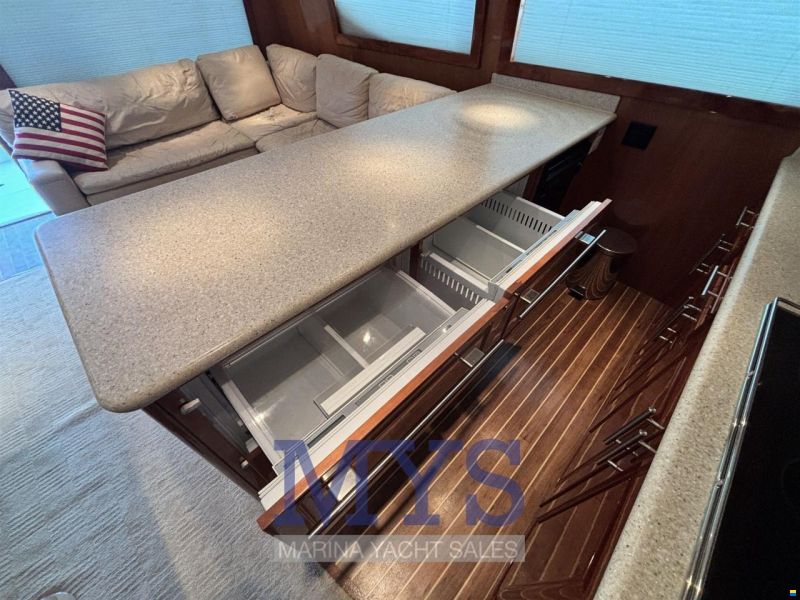 Hatteras 54 Convertible