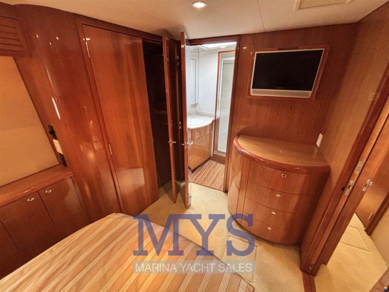 Hatteras 54 Convertible