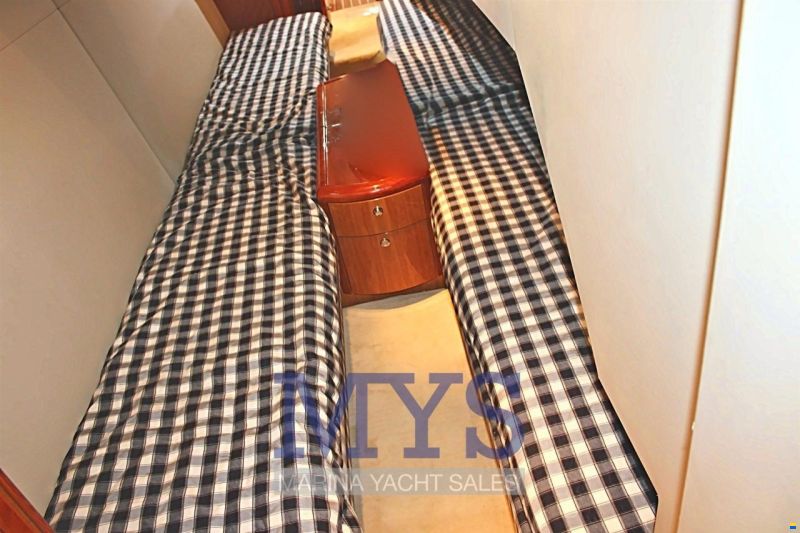 Hatteras 54 Convertible