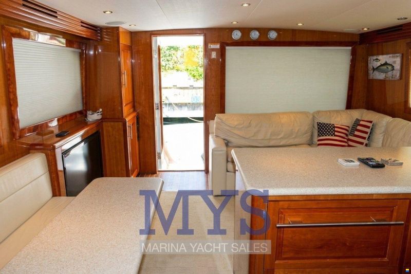 Hatteras 54 Convertible