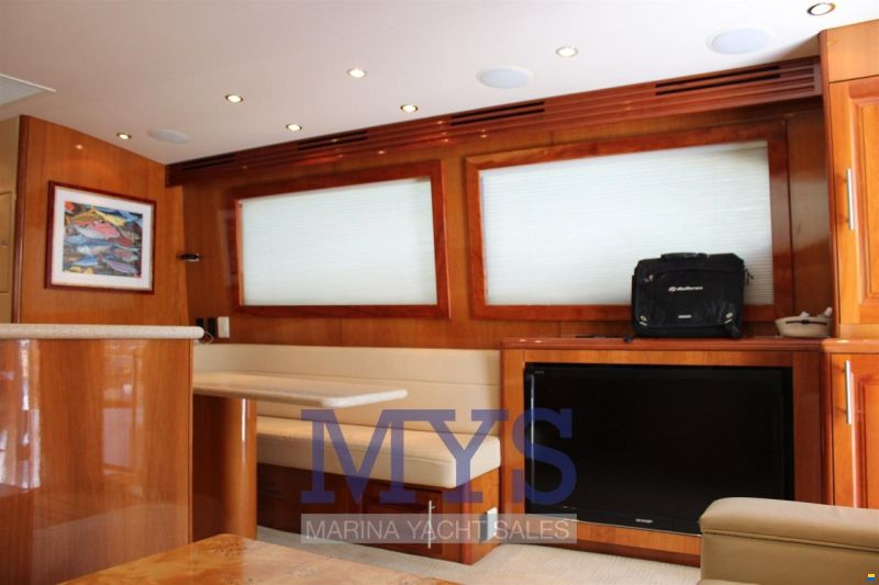 Hatteras 54 Convertible