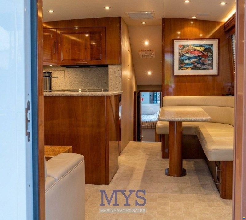 Hatteras 54 Convertible