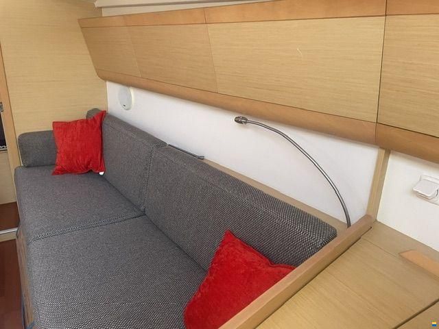 Beneteau FIRST 35