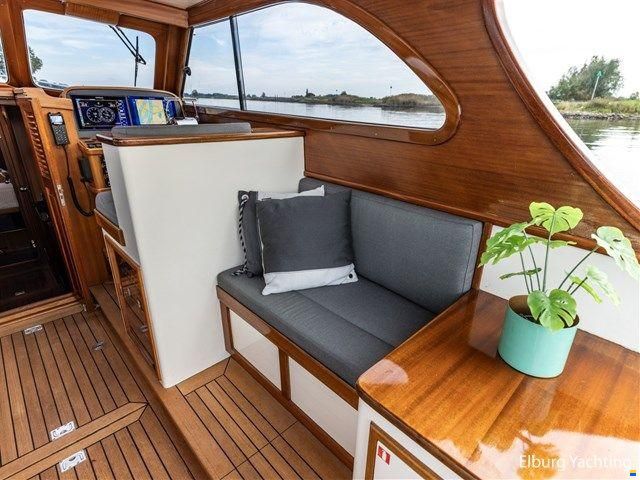 Rapsody 40 Offshore