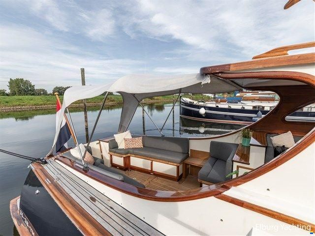 Rapsody 40 Offshore